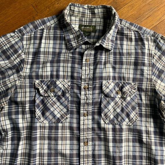 🎉Plaid Button Up Shirt - Picture 5 of 9